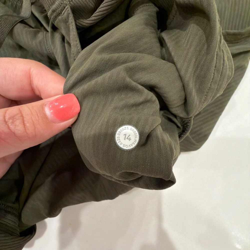 Lululemon Dance Studio Mid-Rise Crop 25 Ribbed Pant Dark Olive Green Size 14